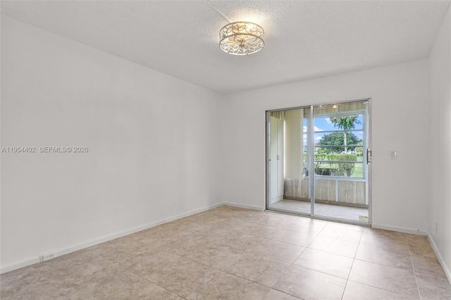 850 SW 133rd Ter 118B, Pembroke Pines, FL 33027