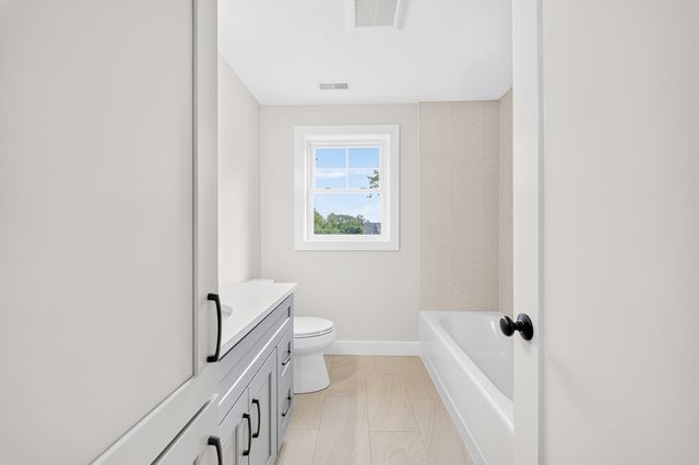 14 Neillian Way 14, Bedford, MA 01730