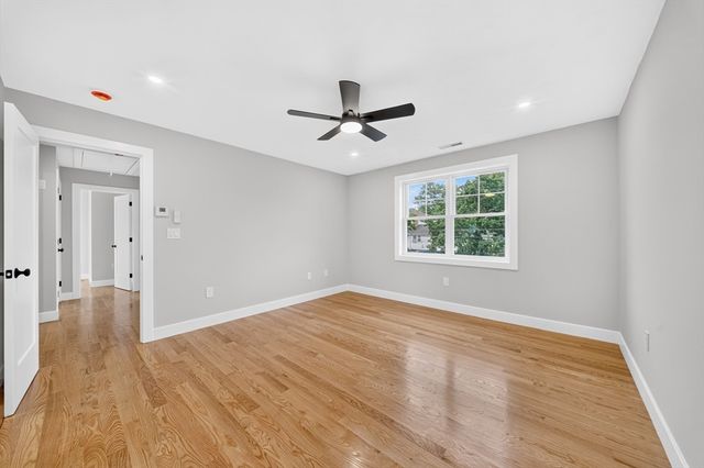 14 Neillian Way 14, Bedford, MA 01730