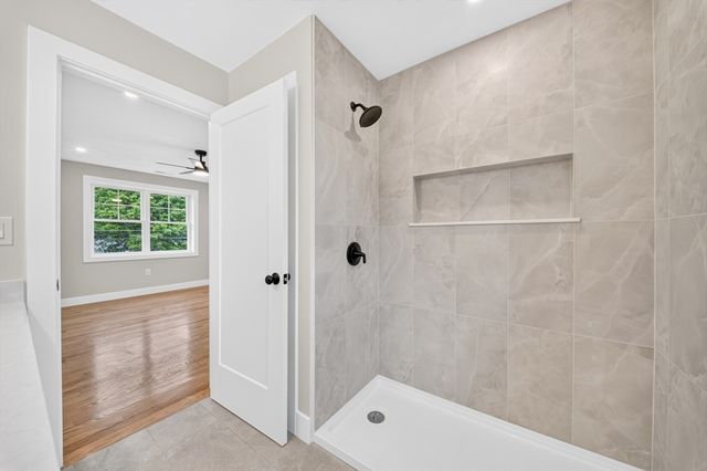 14 Neillian Way 14, Bedford, MA 01730