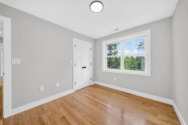 14 Neillian Way 14, Bedford, MA 01730