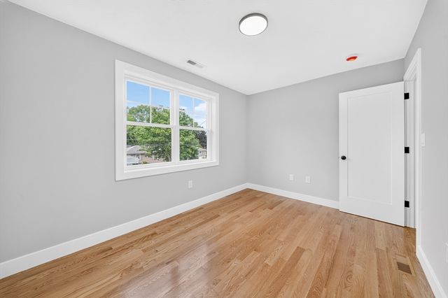 14 Neillian Way 14, Bedford, MA 01730