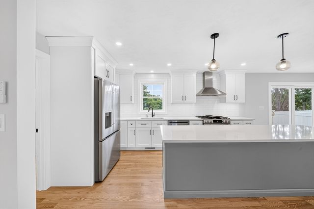 14 Neillian Way 14, Bedford, MA 01730