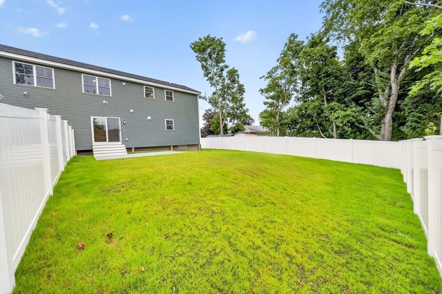 14 Neillian Way 14, Bedford, MA 01730