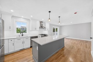 14 Neillian Way 14, Bedford, MA 01730