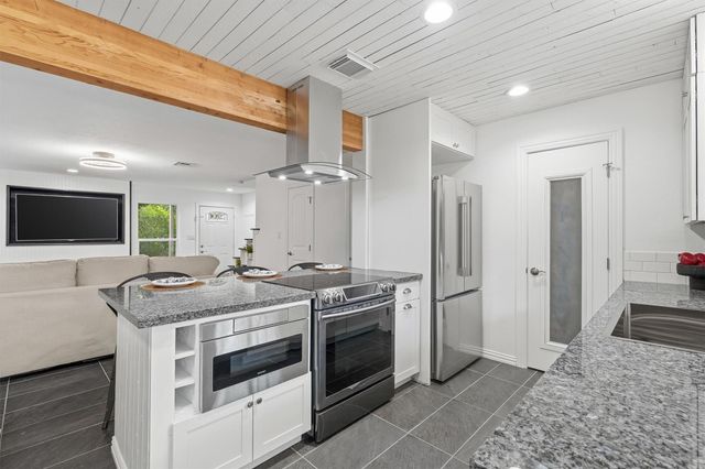 1011 Hamblen Road 306, Houston, TX 77339
