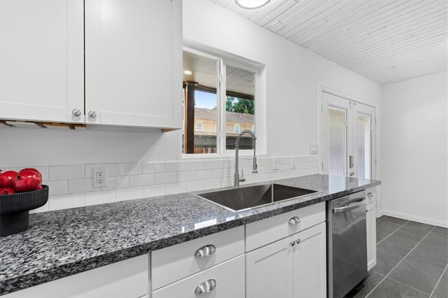 1011 Hamblen Road 306, Houston, TX 77339