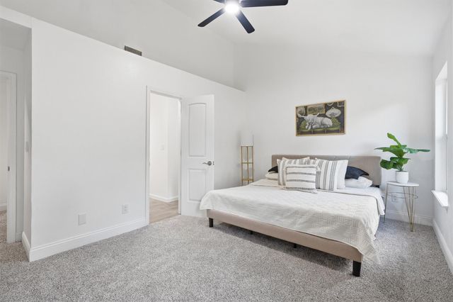 1011 Hamblen Road 306, Houston, TX 77339