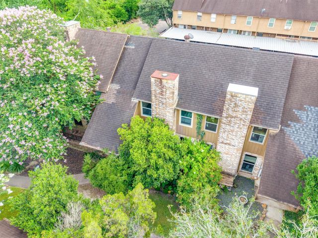 1011 Hamblen Road 306, Houston, TX 77339