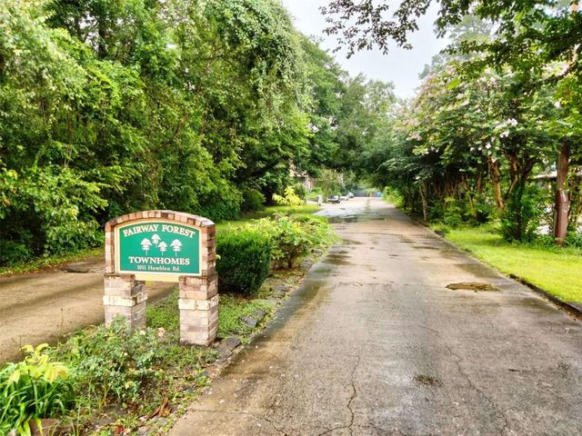1011 Hamblen Road 306, Houston, TX 77339