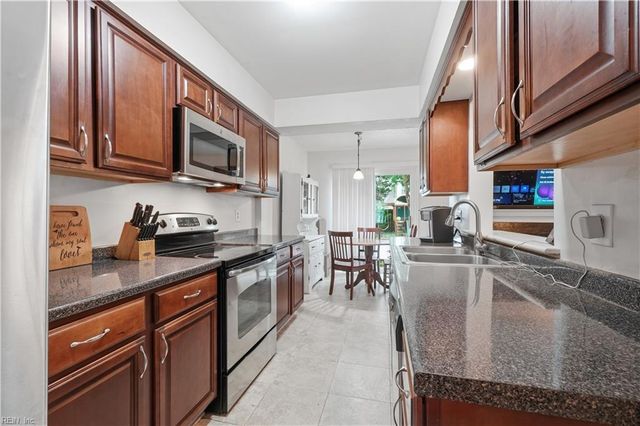 404 Sheepshead LN, Virginia Beach, VA 23452