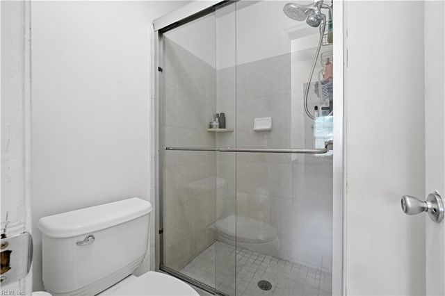 404 Sheepshead LN, Virginia Beach, VA 23452