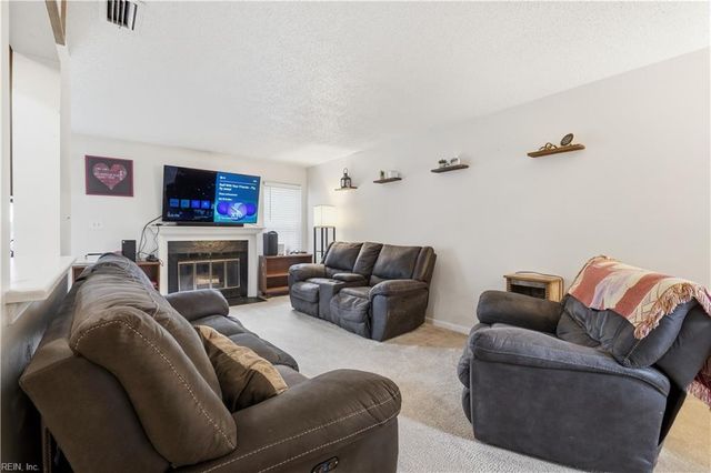 404 Sheepshead LN, Virginia Beach, VA 23452