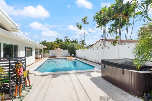 5750 NE 19th Terrace, Fort Lauderdale, FL 33308