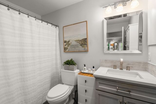 2408 Hockley Dr 2408, Hingham, MA 02043