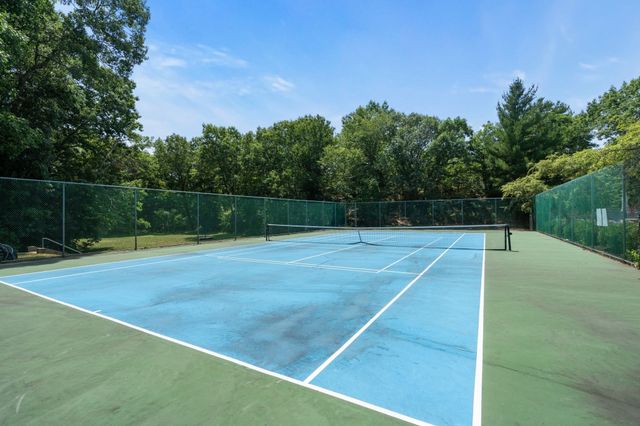 2408 Hockley Dr 2408, Hingham, MA 02043