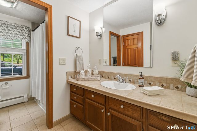 20 Bartman Road, Haddam, CT 06441