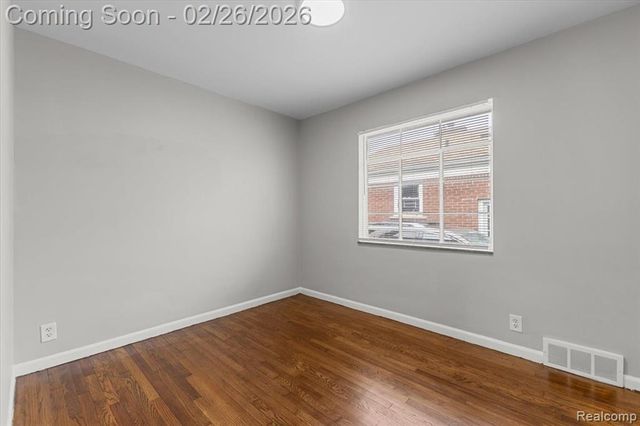 19134 Mallina Street, Grosse Pointe, MI 48236
