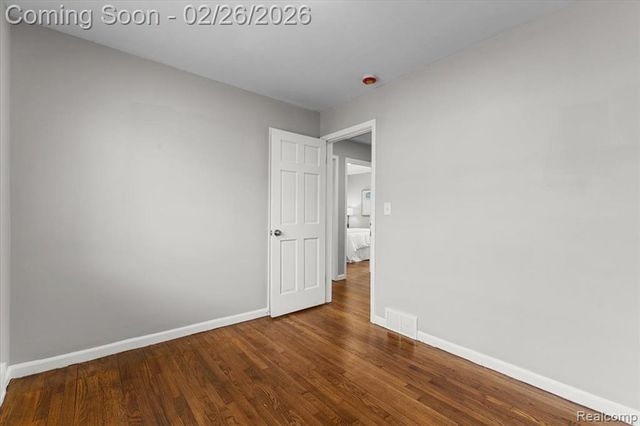 19134 Mallina Street, Grosse Pointe, MI 48236