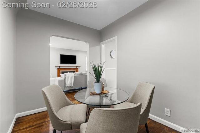 19134 Mallina Street, Grosse Pointe, MI 48236