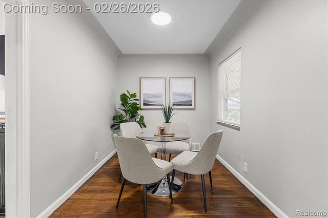 19134 Mallina Street, Grosse Pointe, MI 48236