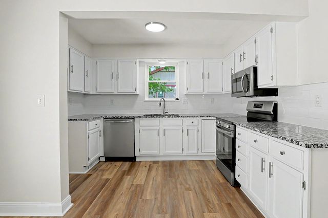 440 N Linden, Haysville, KS 67060