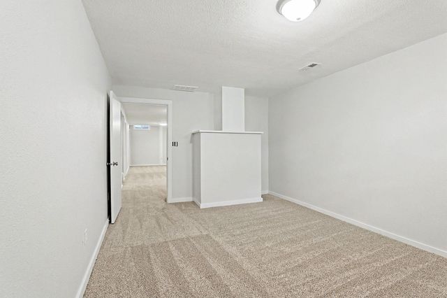 440 N Linden, Haysville, KS 67060
