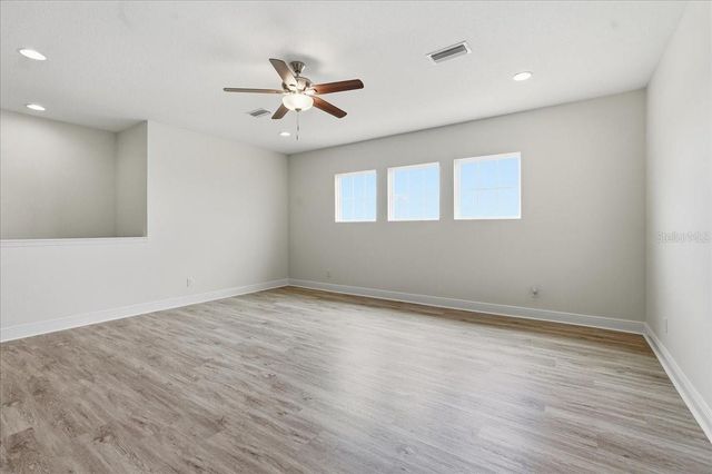 11232 RUSTIC TIMBER LOOP, San Antonio, FL 33576