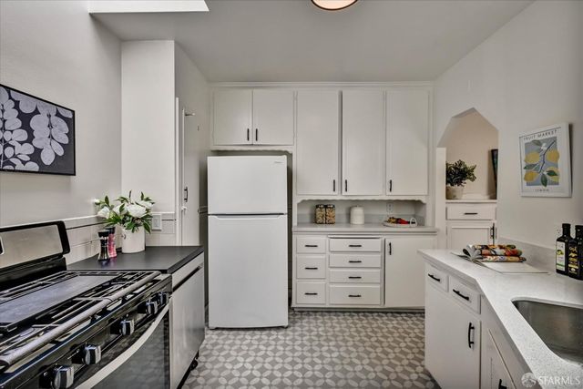 2582 30th Avenue, San Francisco, CA 94116