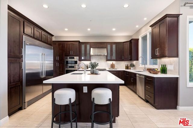 16694 Calle Arbolada, Los Angeles, CA 90272