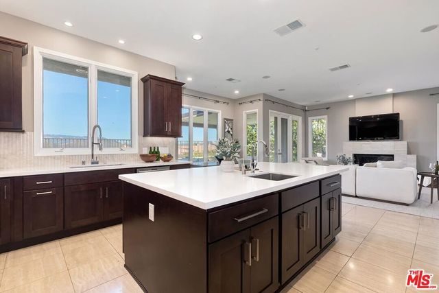 16694 Calle Arbolada, Los Angeles, CA 90272