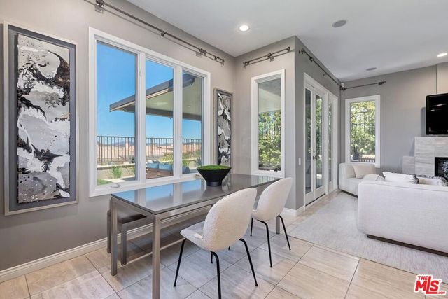 16694 Calle Arbolada, Los Angeles, CA 90272