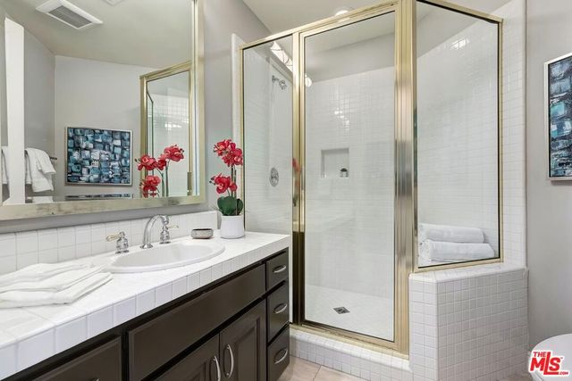 16694 Calle Arbolada, Los Angeles, CA 90272