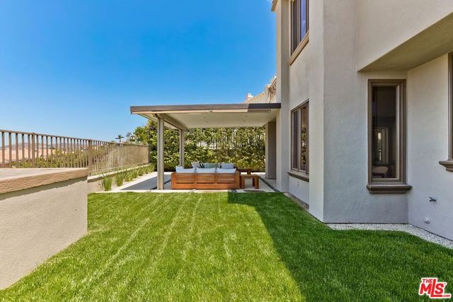 16694 Calle Arbolada, Los Angeles, CA 90272