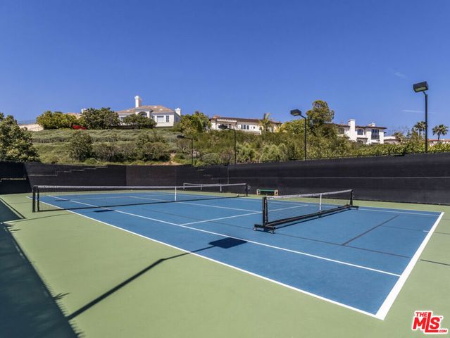 16694 Calle Arbolada, Los Angeles, CA 90272