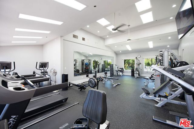 16694 Calle Arbolada, Los Angeles, CA 90272