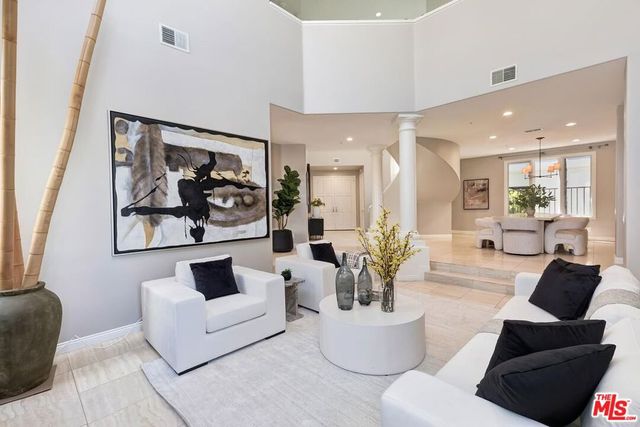 16694 Calle Arbolada, Los Angeles, CA 90272