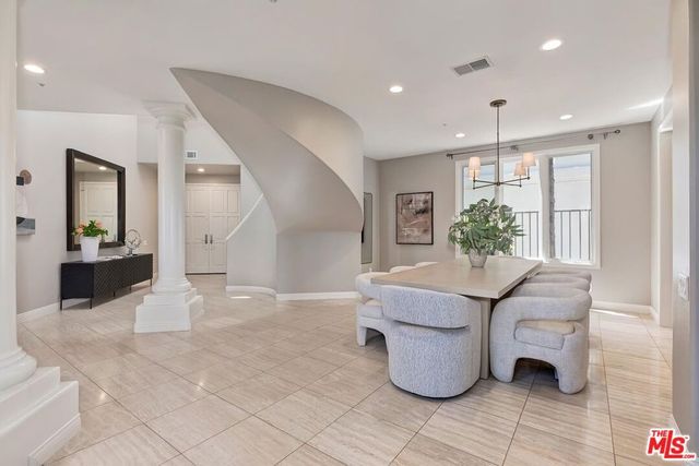 16694 Calle Arbolada, Los Angeles, CA 90272