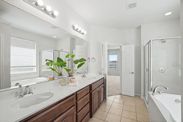 4816 Willow Branch Court, Fort Worth, TX 76036