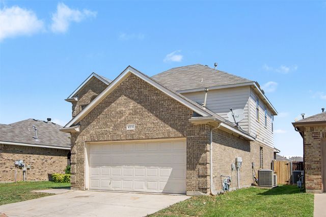 4816 Willow Branch Court, Fort Worth, TX 76036