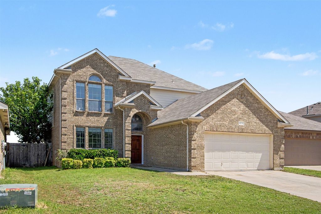 4816 Willow Branch Court, Fort Worth, TX 76036