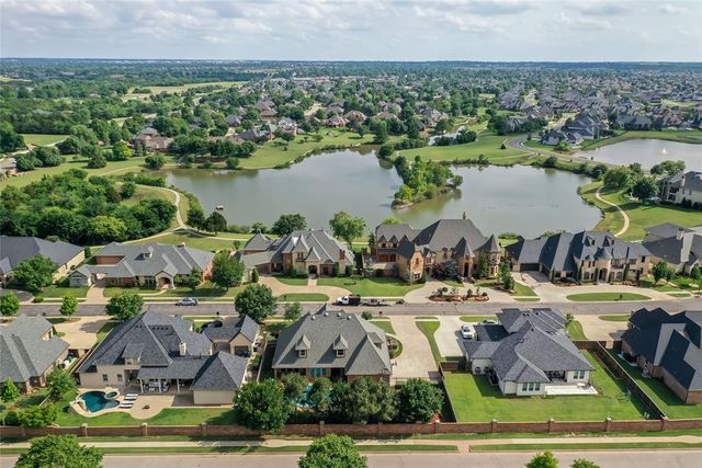 8041 NW 134th Terrace, Oklahoma City, OK 73142