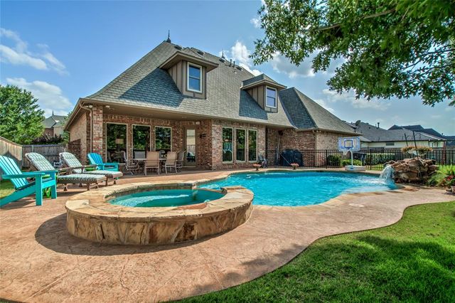 8041 NW 134th Terrace, Oklahoma City, OK 73142