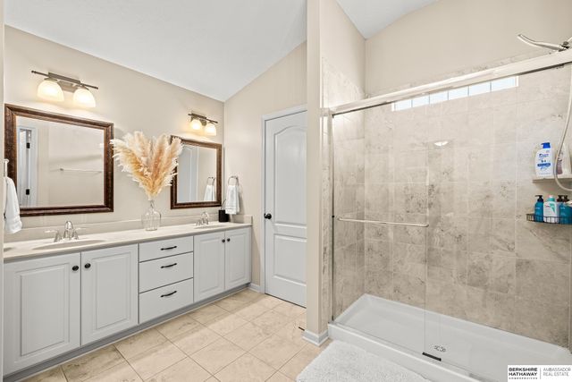 8226 N 162nd Street, Bennington, NE 68007