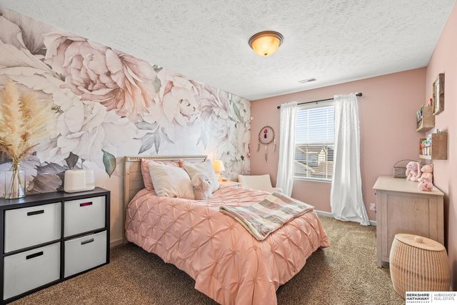 8226 N 162nd Street, Bennington, NE 68007