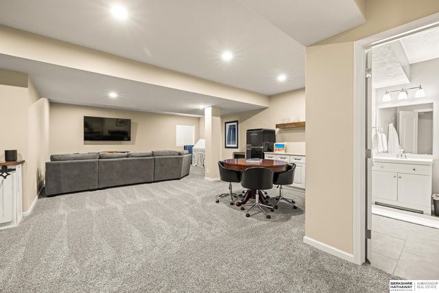 8226 N 162nd Street, Bennington, NE 68007