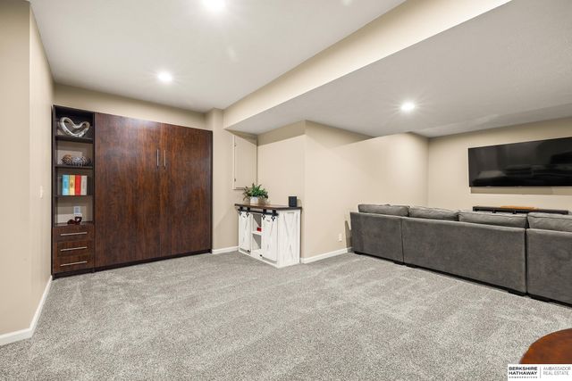 8226 N 162nd Street, Bennington, NE 68007