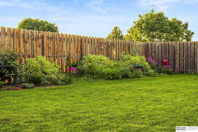 8226 N 162nd Street, Bennington, NE 68007