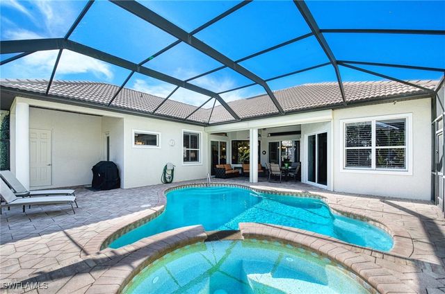 3002 Crayton RD, Naples, FL 34103