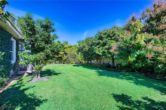 3002 Crayton RD, Naples, FL 34103